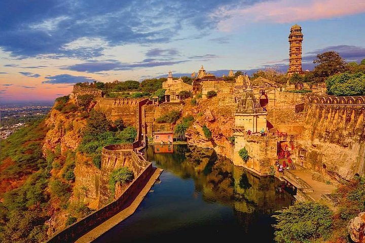Chittorgarh Fort Rajasthan: History, Architecture, Timings, Entry Fee & Travel Guide