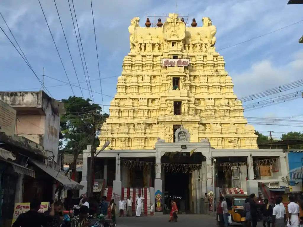 Ramanathaswamy Temple Rameswaram – History, Architecture, Darshan Timings & Complete Travel Guide