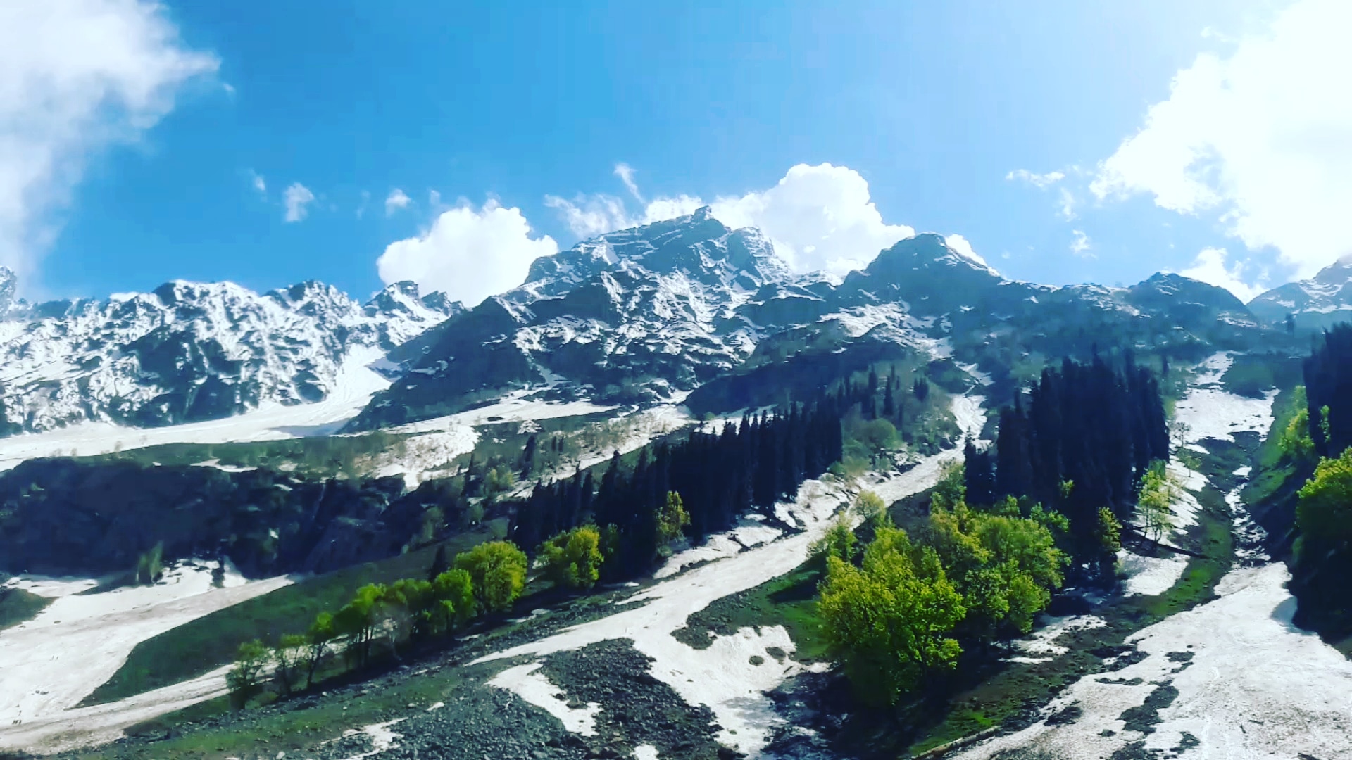 Best Places to Visit in Jammu & Kashmir – Top Tourist Places